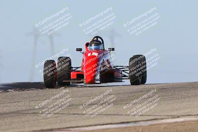 media/Oct-26-2025-CalClub SCCA (Sun) [[8ce1e69566]]/Group 6/Grapevine/